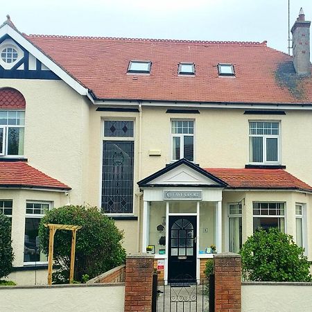 Cleave Court Guest House Llandudno Bagian luar foto