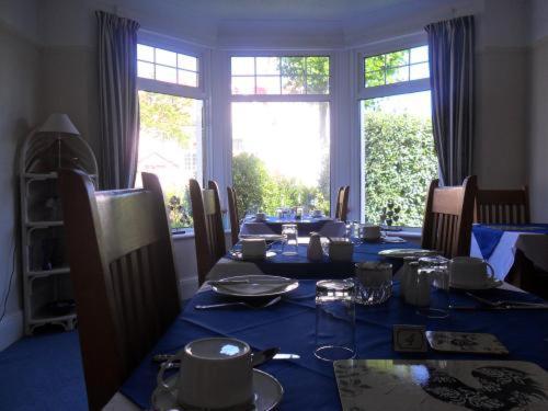 Cleave Court Guest House Llandudno Bagian luar foto