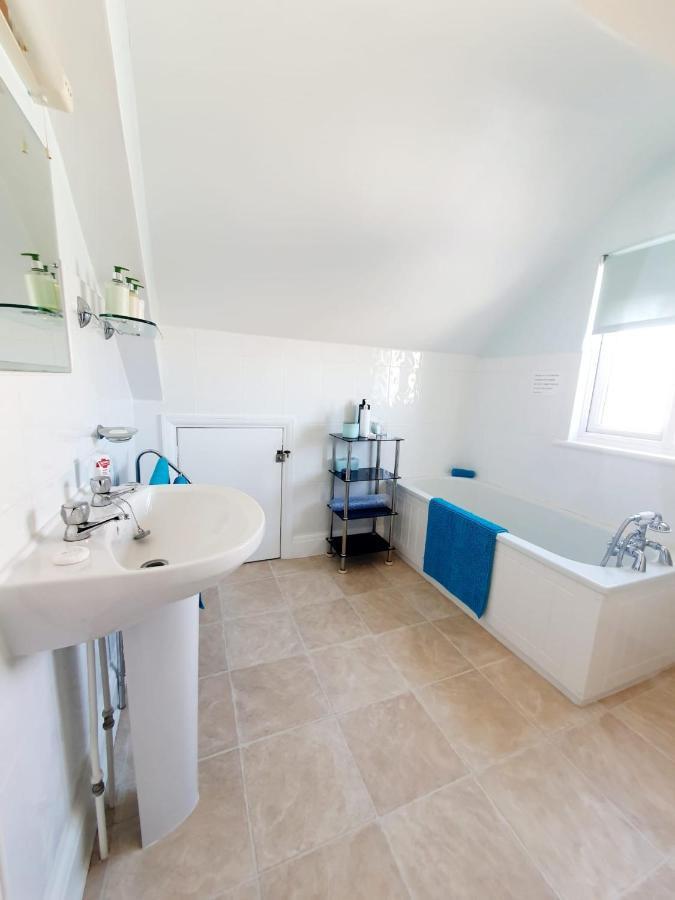 Cleave Court Guest House Llandudno Bagian luar foto