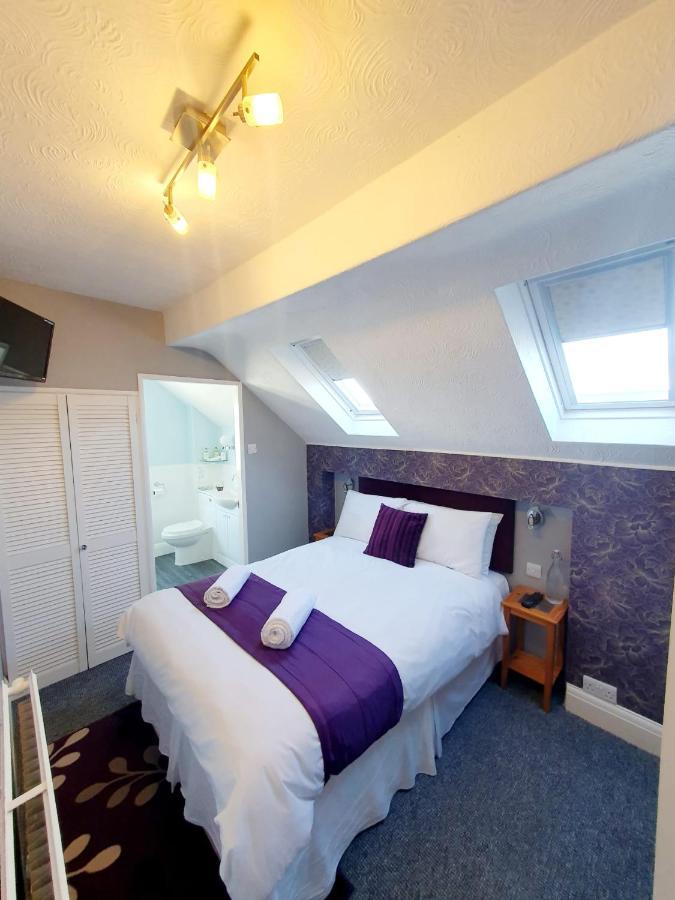 Cleave Court Guest House Llandudno Bagian luar foto