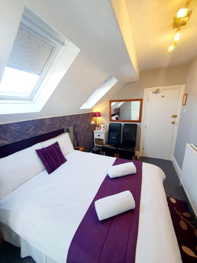 Cleave Court Guest House Llandudno Bagian luar foto