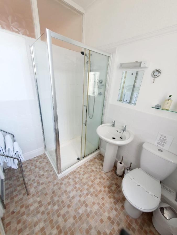 Cleave Court Guest House Llandudno Bagian luar foto