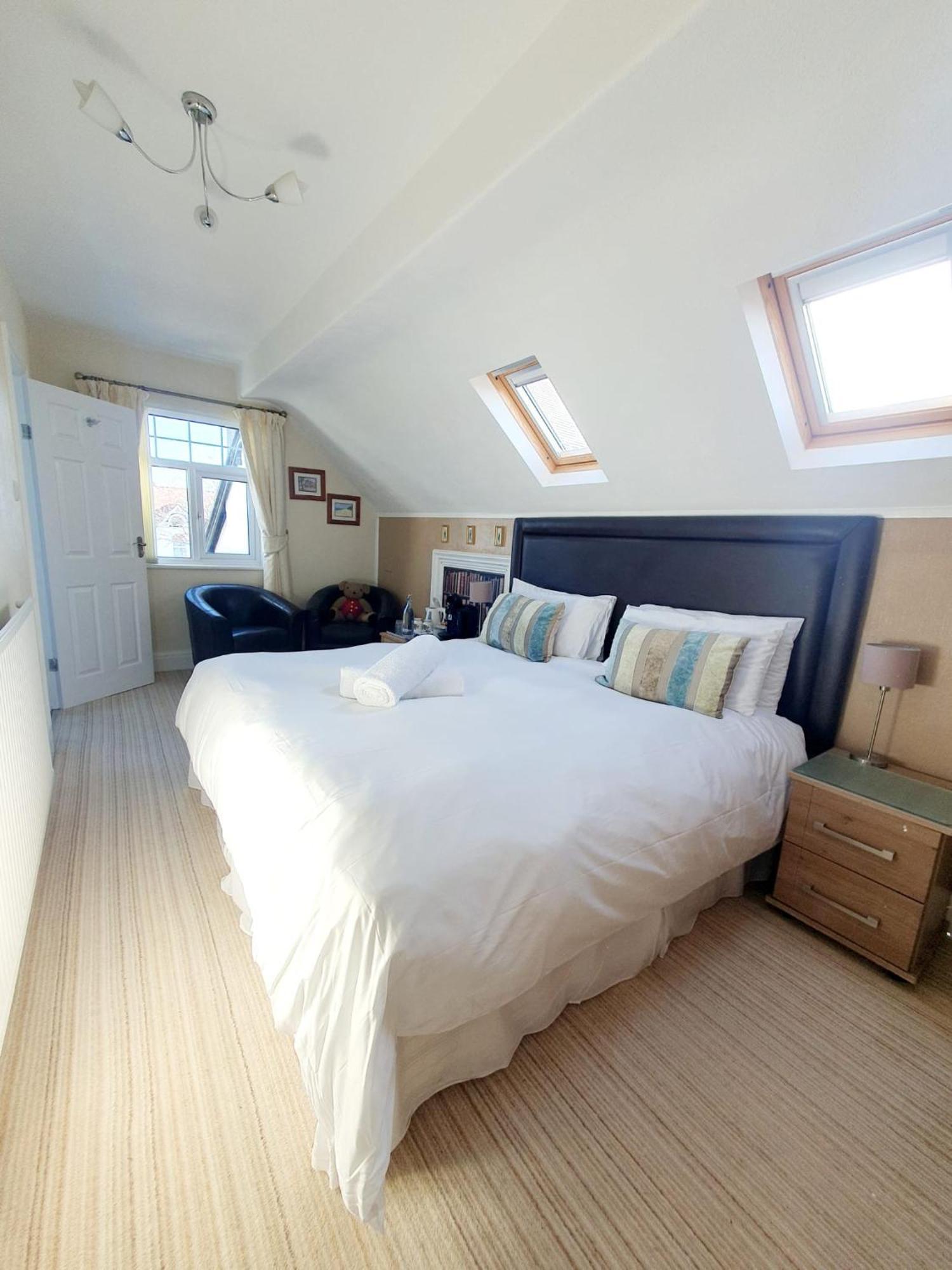 Cleave Court Guest House Llandudno Bagian luar foto
