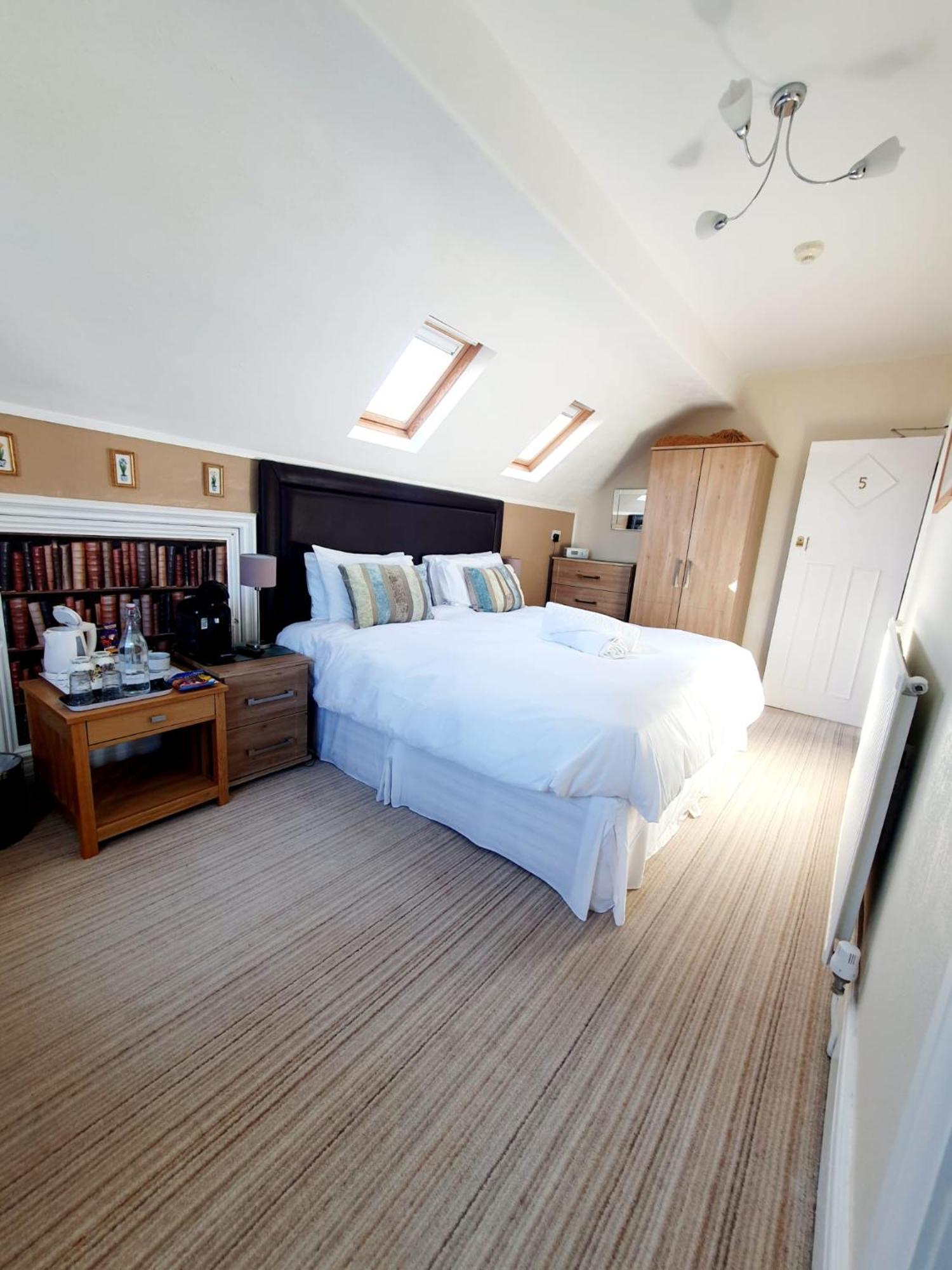 Cleave Court Guest House Llandudno Bagian luar foto