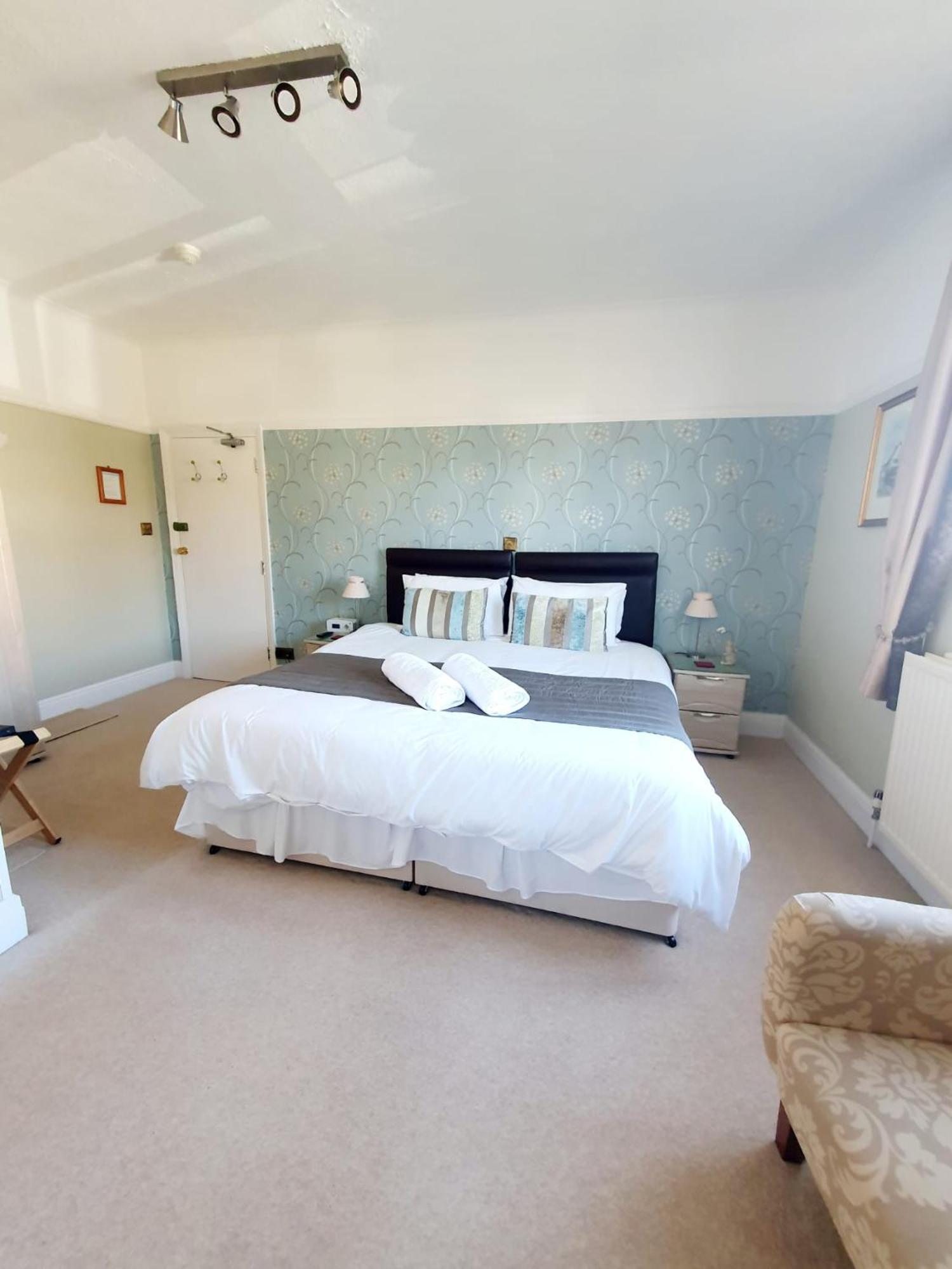 Cleave Court Guest House Llandudno Bagian luar foto